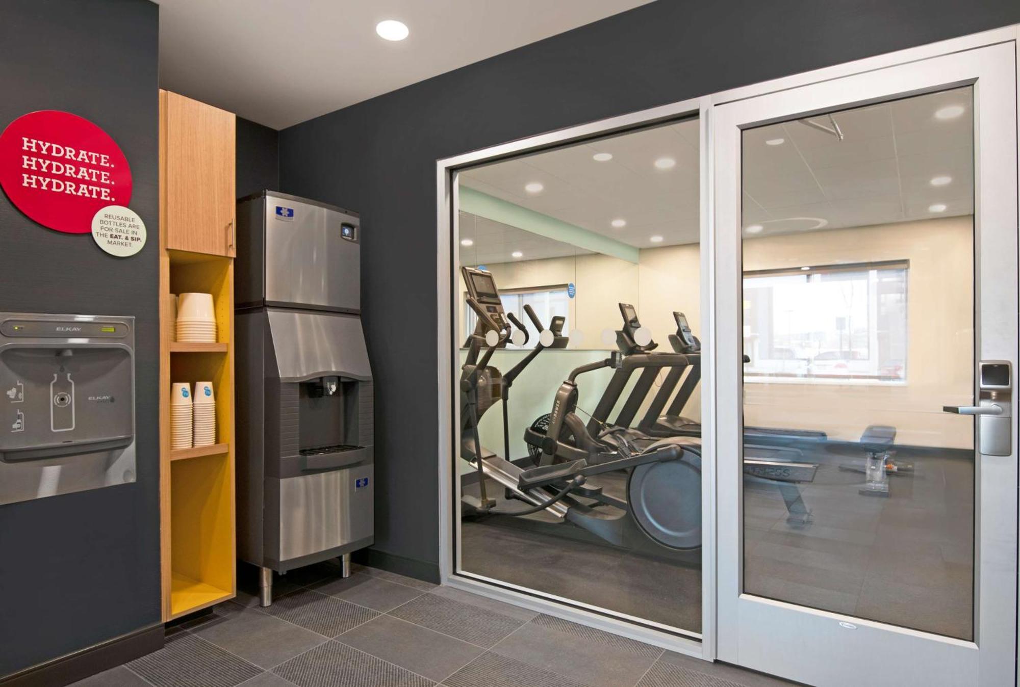 Tru By Hilton Ashburn One Loudoun, Va Hotel ภายนอก รูปภาพ
